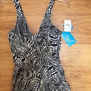 Azul NWT Women’s bathing suit size 16